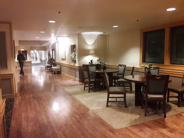 Edgewater Dining Room