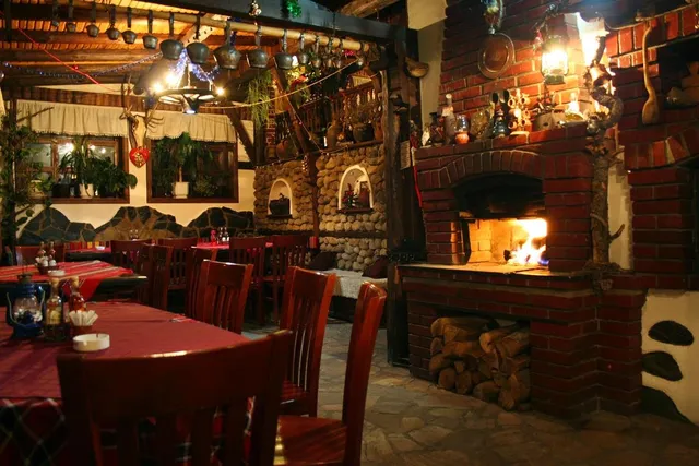 МЕХАНА И КЪЩА ЗА ГОСТИ МАЦУРЕВ ХАН БАНСКО Matsurev han Bansko