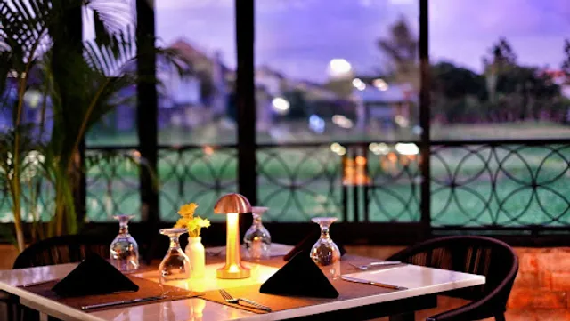 Gloriam Grills & Glamour Restaurant Seminyak