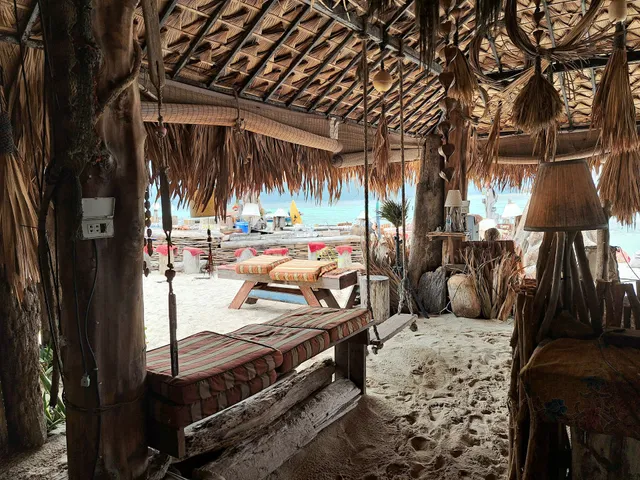 Zodiac See Sun Beach Bar Koh Lipe