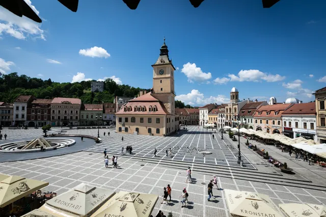 4 Rooms Piata Sfatului