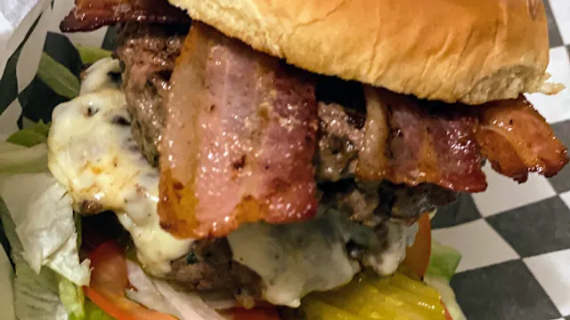 Le Maison Gourmet Street Food