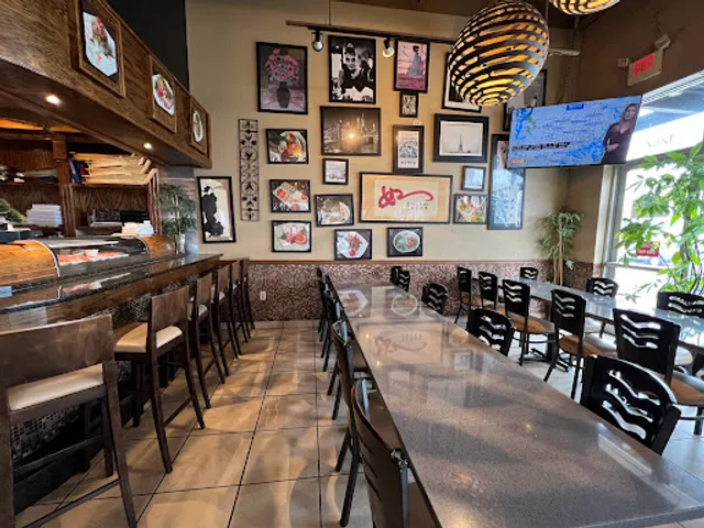 Tai's Asian Bistro & Sushi