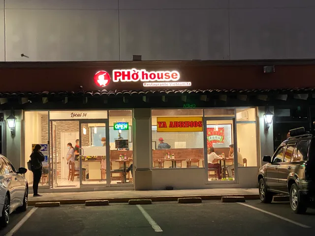 PHở House