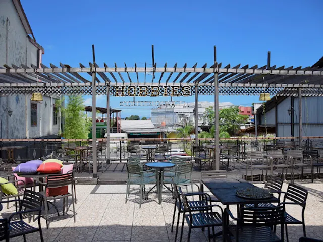 Hobbies Coffee & Lounge