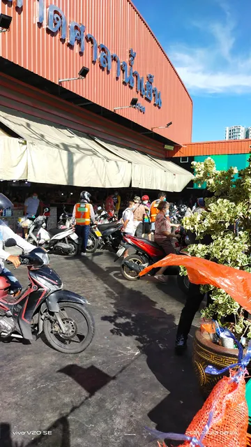 Bang Khun Non Subdistrict