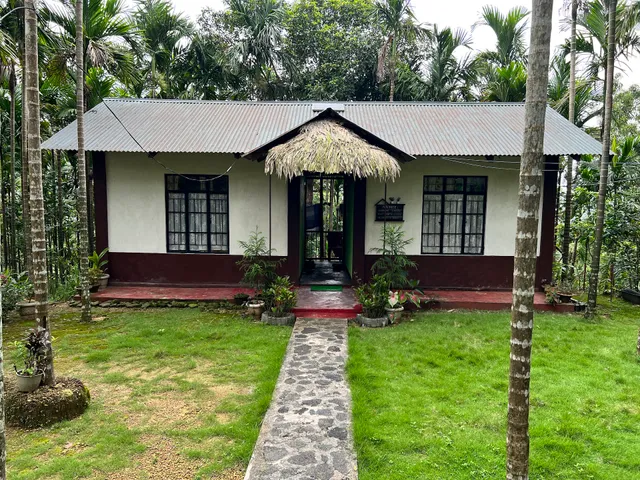 Annie's Nature Lodge