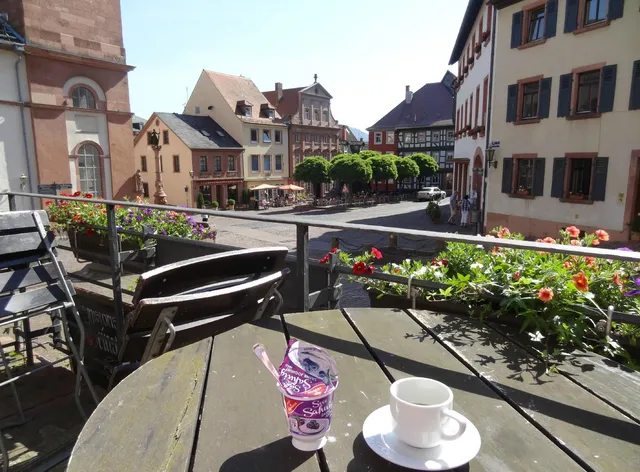 Schmuckkästchen - Hotel & Weinhaus