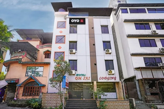 Om Sai Lodge Hotel