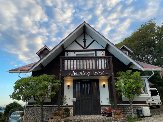 Pension Mocking Bird