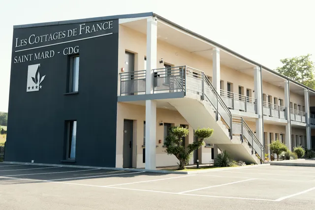 HOTEL Cottages de France CDG