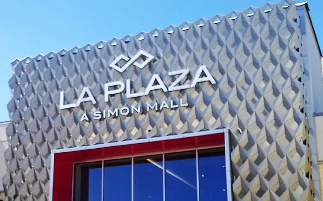 Milagros Gift and Jewelry (Best Entrance: Luby's and Macy's, Across from GAP)