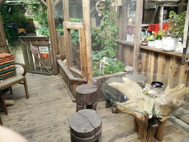 Wupis Tränke Am Waldhaus Rosengarten