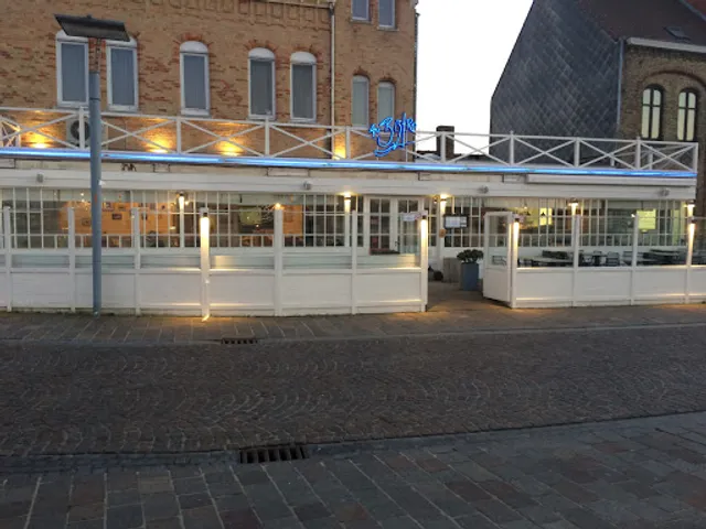 Au Bistro