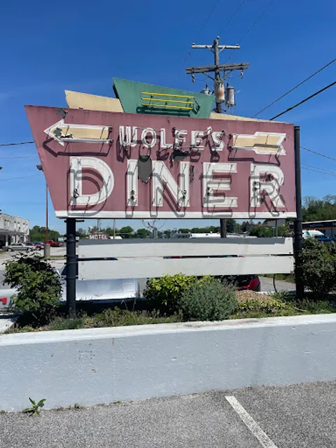 Wolfe’s Diner