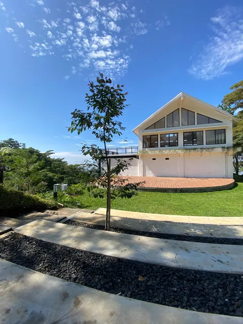 Tebing View Glamping & Dine