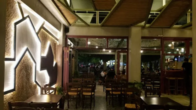 Apodiopompaios Tragos