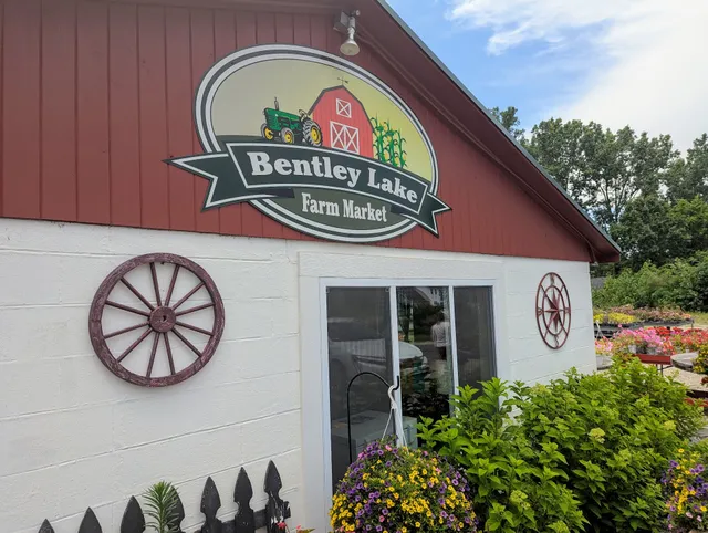 Bentley Lake Farm Market