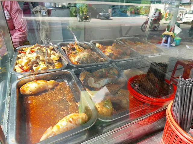 Quán Cơm Tấm Halal