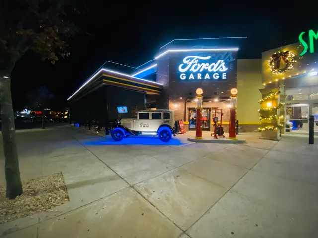 Ford's Garage Smith Haven