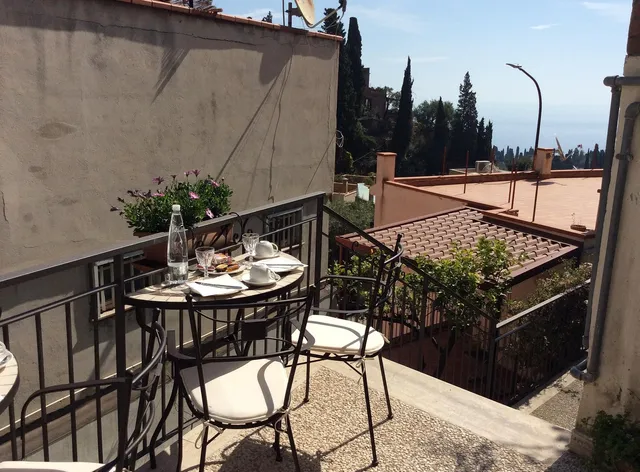 Elegant B&B Floridia