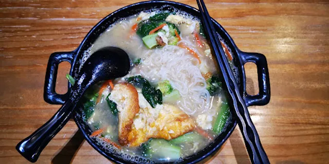 Leaf Corner Tai Seng Point Vegetarian 慈素餐馆