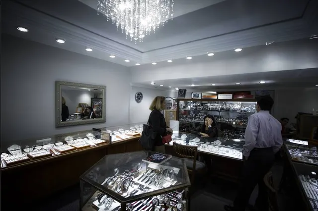 Valia's Jewelers