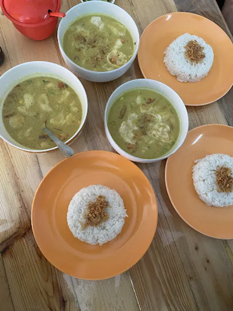 Rumah Pecel Madiun Bu Novi