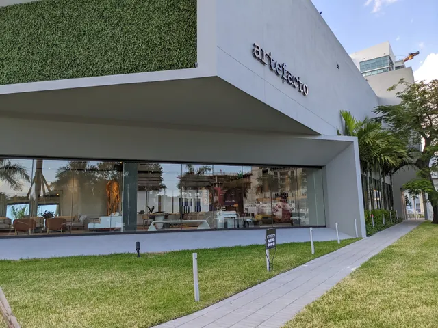 Artefacto Coral Gables