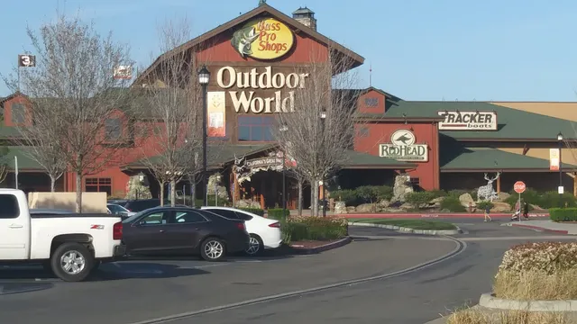 Promenade Shops at Orchard Valley