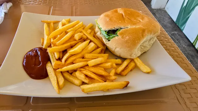 Castaway Beach Bar and Restaurant