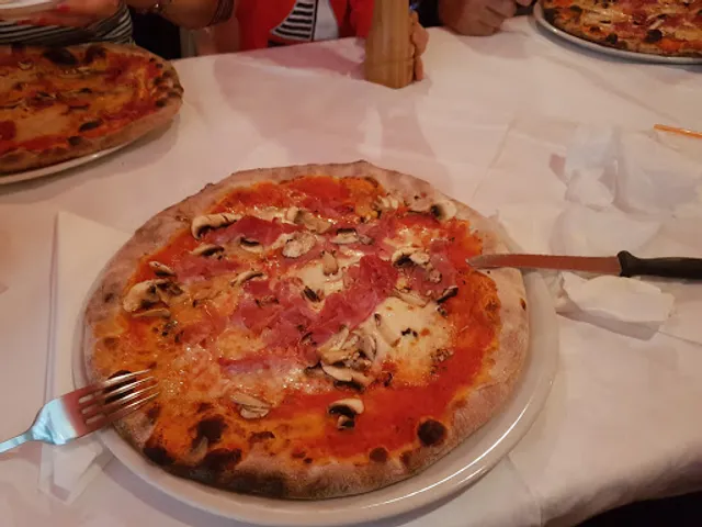 Pizzeria Pomodoro
