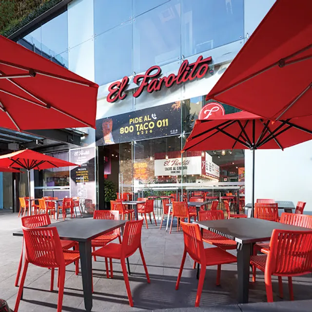 El Farolito Salvador Agraz