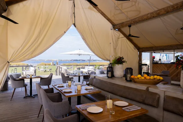 Three Peaks Lodge – Dining At Collective Retreats Governors Island