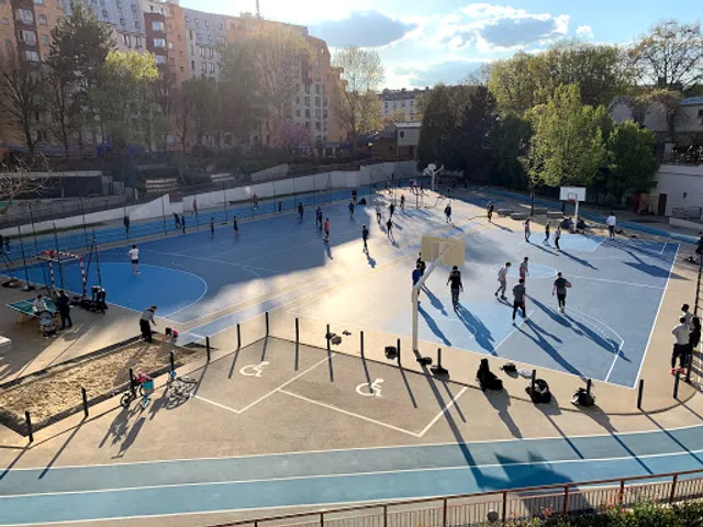 Terrain de Sport de la Grange aux Belles