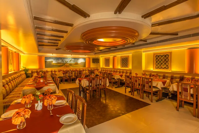 Royal Corner Multi-Cuisine Restaurant (Pai Viceroy)