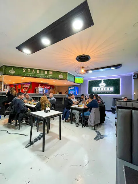 Stadium Café & Restó