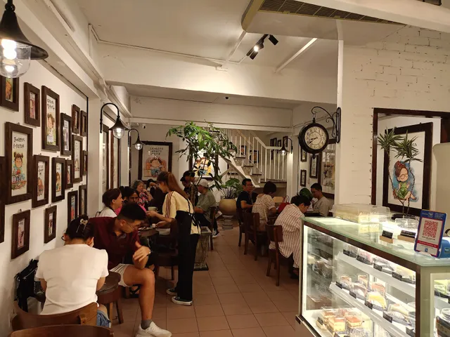 Khing Cafe (Kimberley Street)