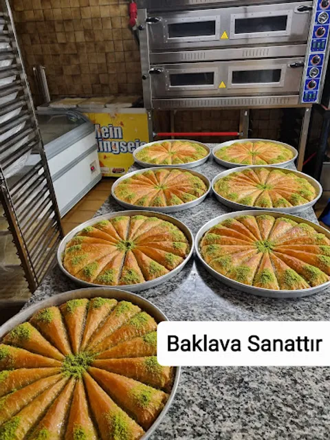 Antep Baklava ve Su Böreği