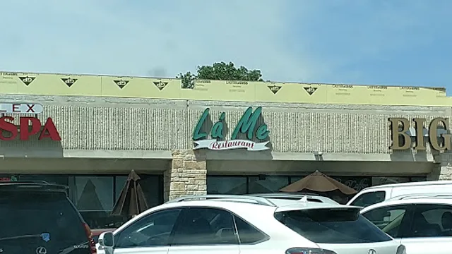 Lá Me Restaurant
