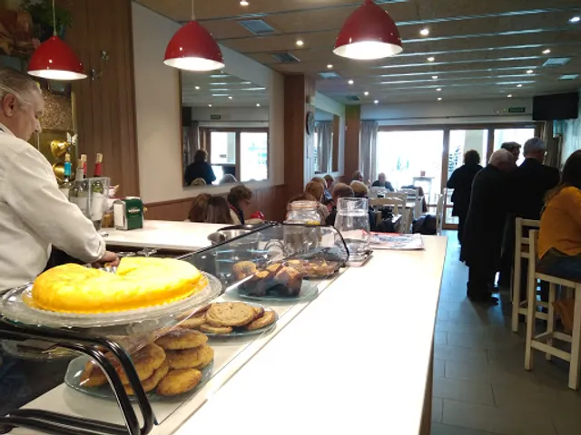 La Era Cafeteria-Bar