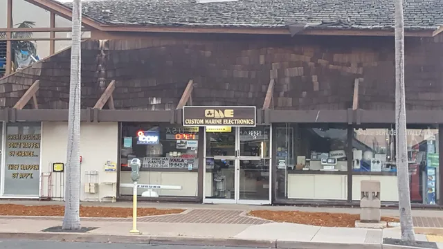 Custom Marine Electronics