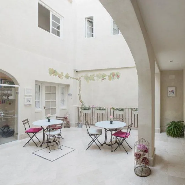 Hotel NÜA Santacruz