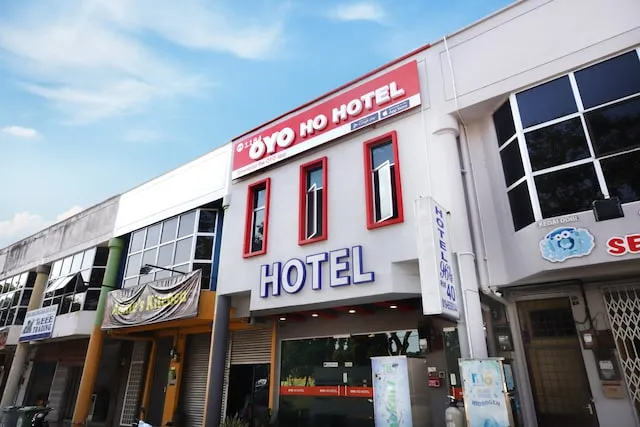 Super OYO 1184 Ho Hotel