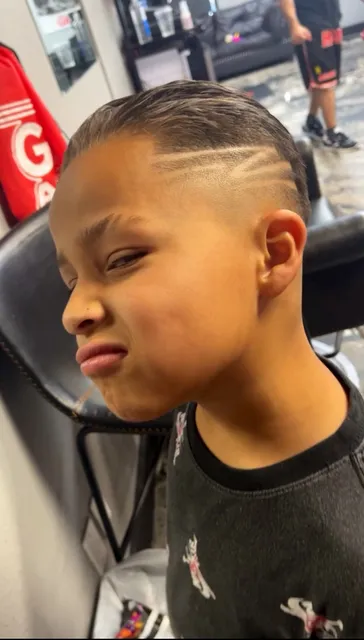 Golden Clipper Barbershop 2