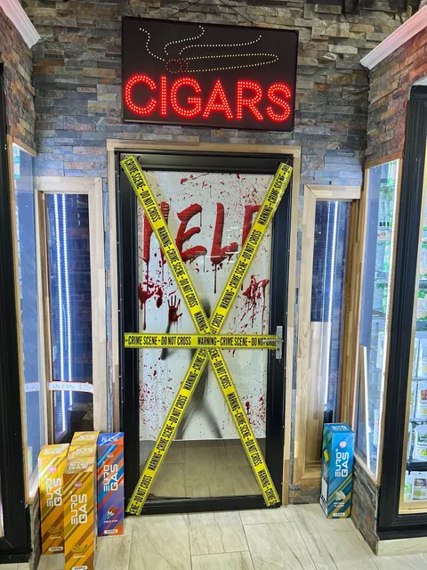 SMOKE N’ CLOUD TOBACCO CENTER