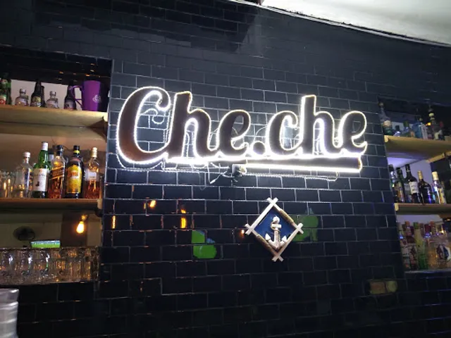 Che-ché cheves y ceviches