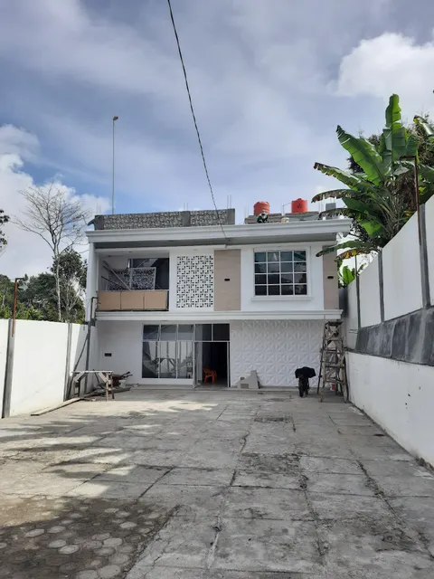 HOTEL SAFIRA DANAU RANAU