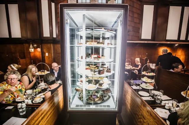 Shingle Inn City Hall