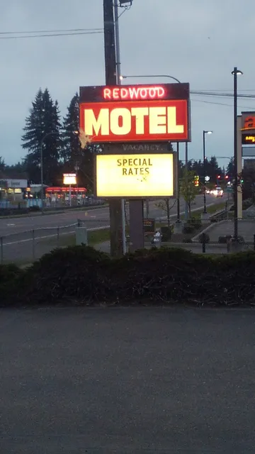 Redwood Motel